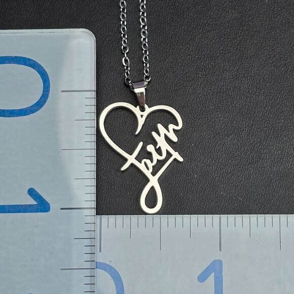 "Faith" Heart Pendant Necklace‎ (NWOT) - Picture 3 of 4